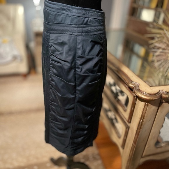 Nanette Lepore black high waist ruched pencil skirt. Gorgeous - Picture 3 of 7